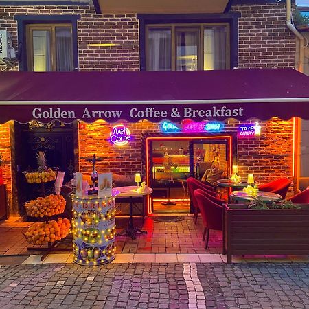 Golden Arrow Old City Hotel Istanbul Bagian luar foto