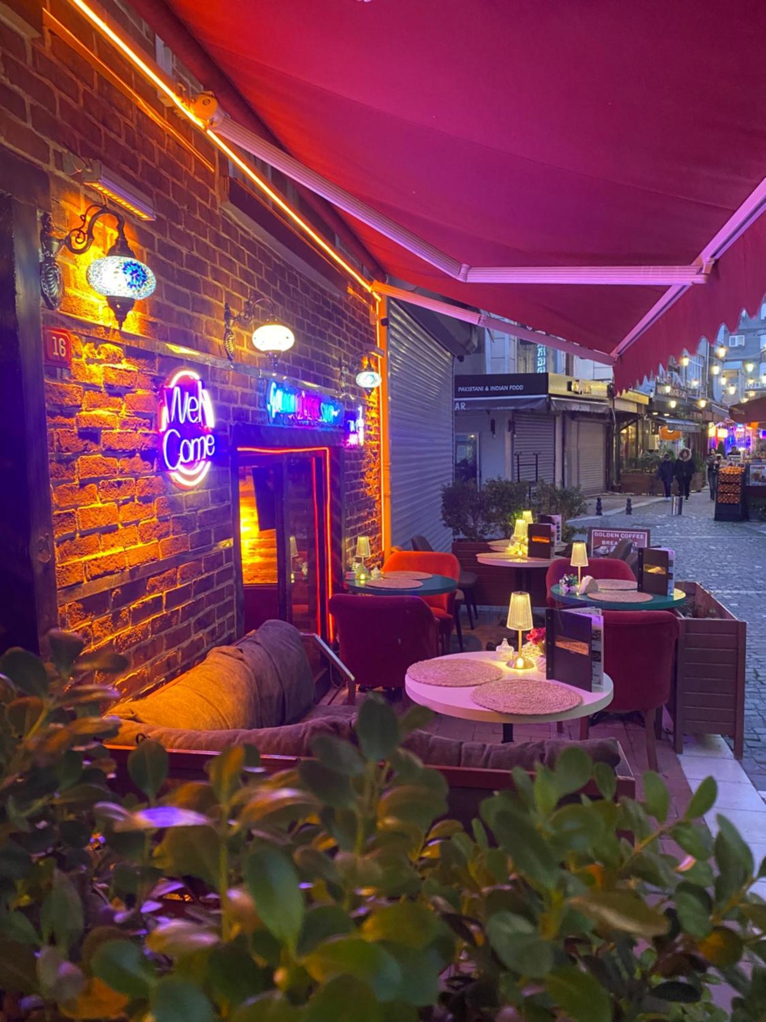 Golden Arrow Old City Hotel Istanbul Bagian luar foto